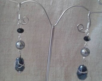 Silver and black pearl earrings