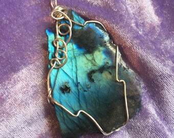Labradorite pendant