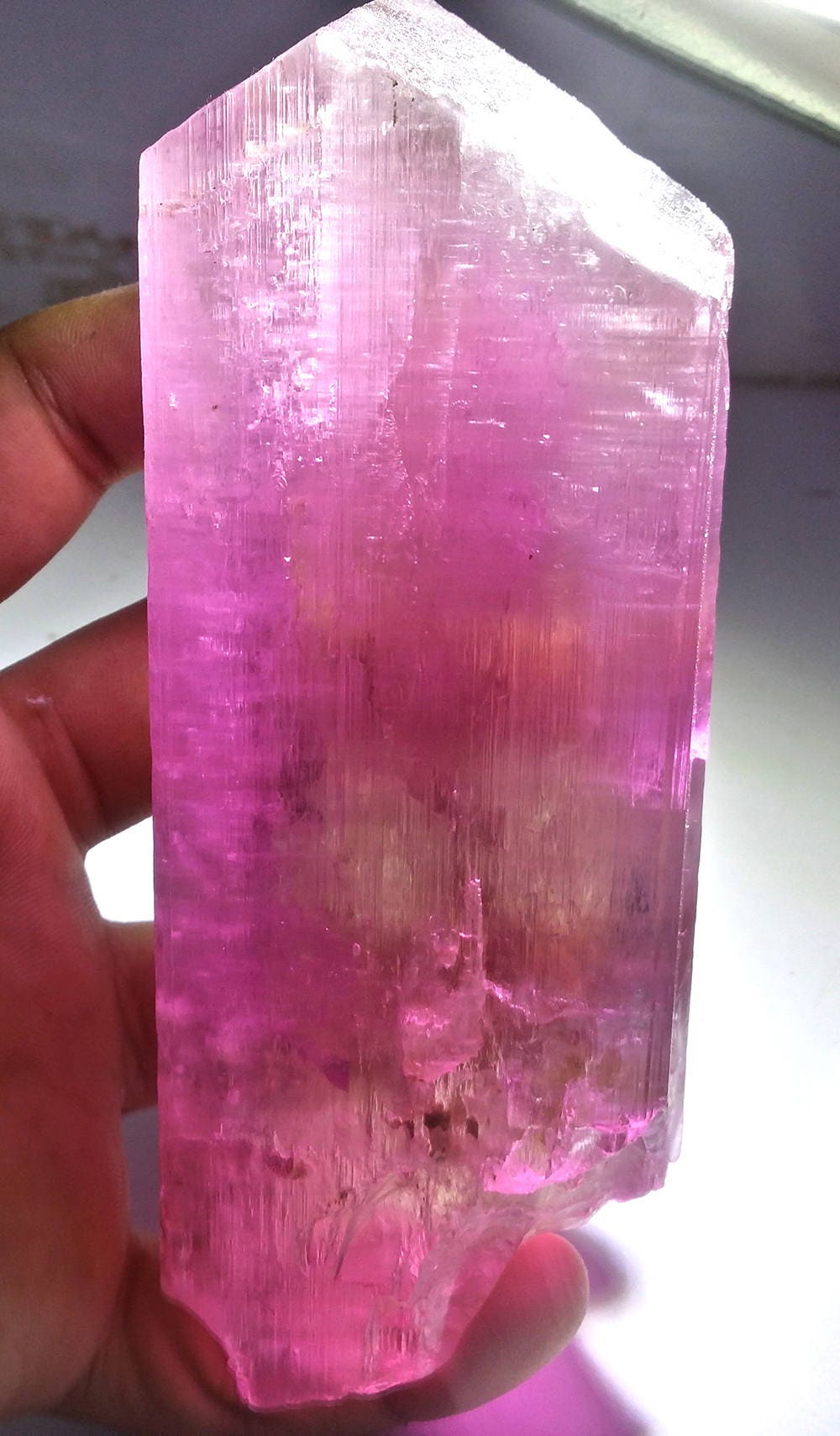 Natural pink kunzite crytal specimen 634 Gram from afghanistan