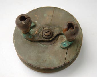VINTAGE Fishing Reel