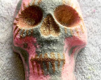 Hot Pink Skull Bomb | Halloween Bath Bomb | Halloween Gift | Gift for her | Vegan | Handmade | Bubble Bath | Bath Art | Bath Fizzie
