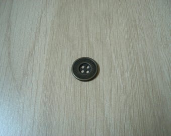 button round gold tone metal with RIM