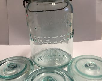 Antique Trade Mark Lightning Putam 641 jar.