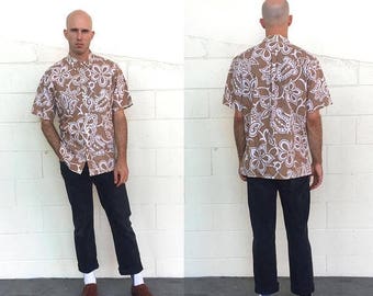 LABOR DAY SALE / 30% off Vintage 80s Malihini Hawaii Light Brown Floral Print Button Down Short Sleeved Hawaiian Shirt (size large)