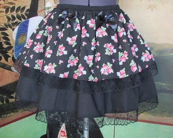 Skirt black strawberries
