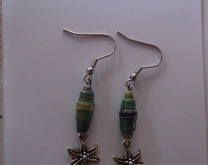 Green Paper and flower earring