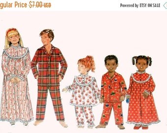 ON SALE OOP Girls/Boys Pajamas Pants and Top Christmas Nightgown Pajamas Butterick 4222 Size 7-10 Uncut