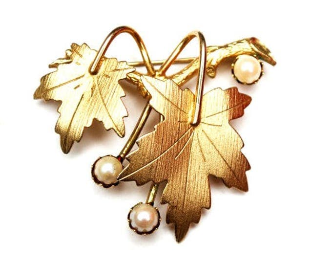 Sara Coventry Leaf Brooch - gold and cultured White pearl - Maple leaf pin