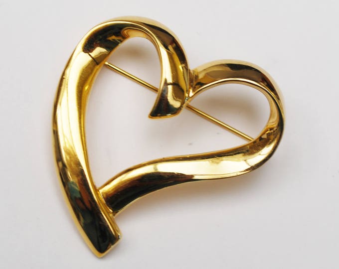 Heart Brooch - Signed Trifari - gold tone swirl heart Pin