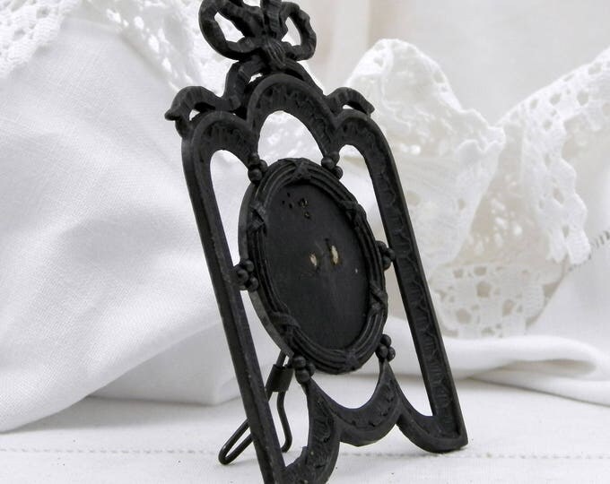 Small Antique French Cast Metal 1880s Portrait Photograph Frame with Ribbons, Standing Napoleon 3 Picture Frame Made in Paris, Photo Frame Small Antique French Cast Metal 1880s Portrait Photograph Frame with Ribbons, Standing Napoleon 3 Picture Frame Made in Paris, Photo Frame