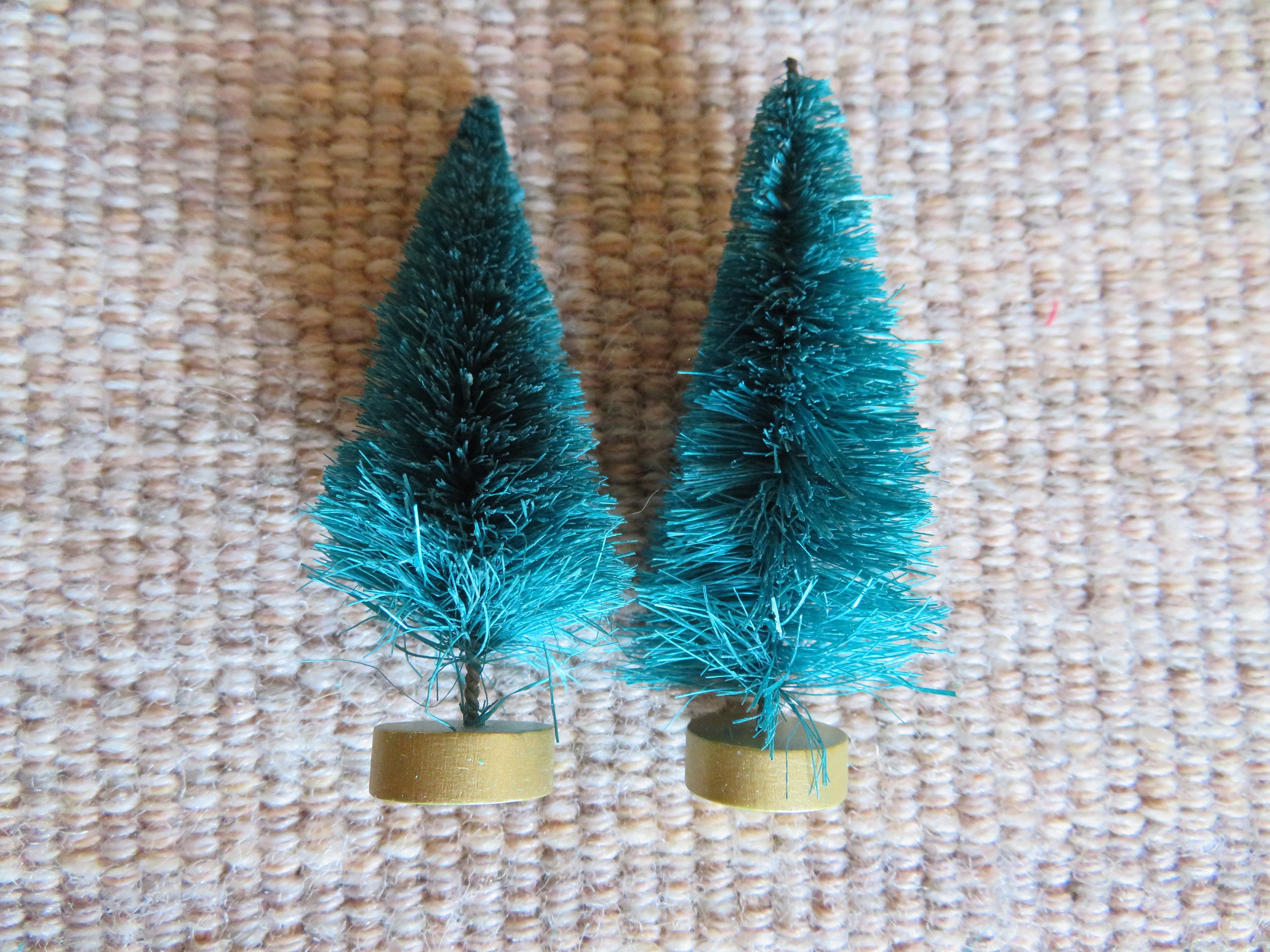 Sisal trees,3 inch tall craft trees,frosted,green or natural,2/pkg