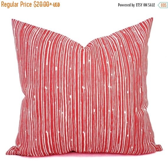 15 OFF SALE Two Coral Throw Pillows Pillows Coral Stripe   Il 570xN.1282958117 Losi 