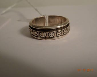 Sterling Silver Peace Sign Spinner Ring - size 9 1/2