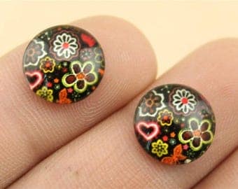 X 2 Cabochons floral under bottom black 12mm