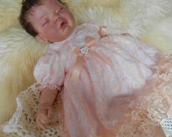 Reborn/Baby 0-3 months stunning frilly Dress with peach bows and diamonte hearts lots of lace dolls clothes baby home coming outfit