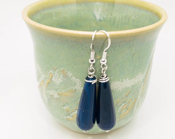 Dark blue agate earrings,Blue agate earrings, blue agate jewelry, agate drop earrings, blue agate dangles, dark blue gemstone earrings