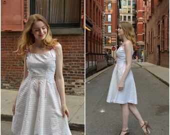 Sweetheart dress | vintage 1950s dress | textured white cotton 50s sundress