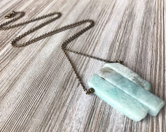 Aventurine Pendant Necklace // Long Necklace // Natural Stone Necklace // Green Stone Necklace // Modern Necklace // Unique Necklace
