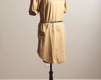 Vintage 1970s DIANE VON FURSTENBERG biege mini dress, size 2