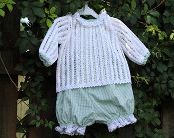 Set of baby with knit Cardigan white openwork and bombache squares Green