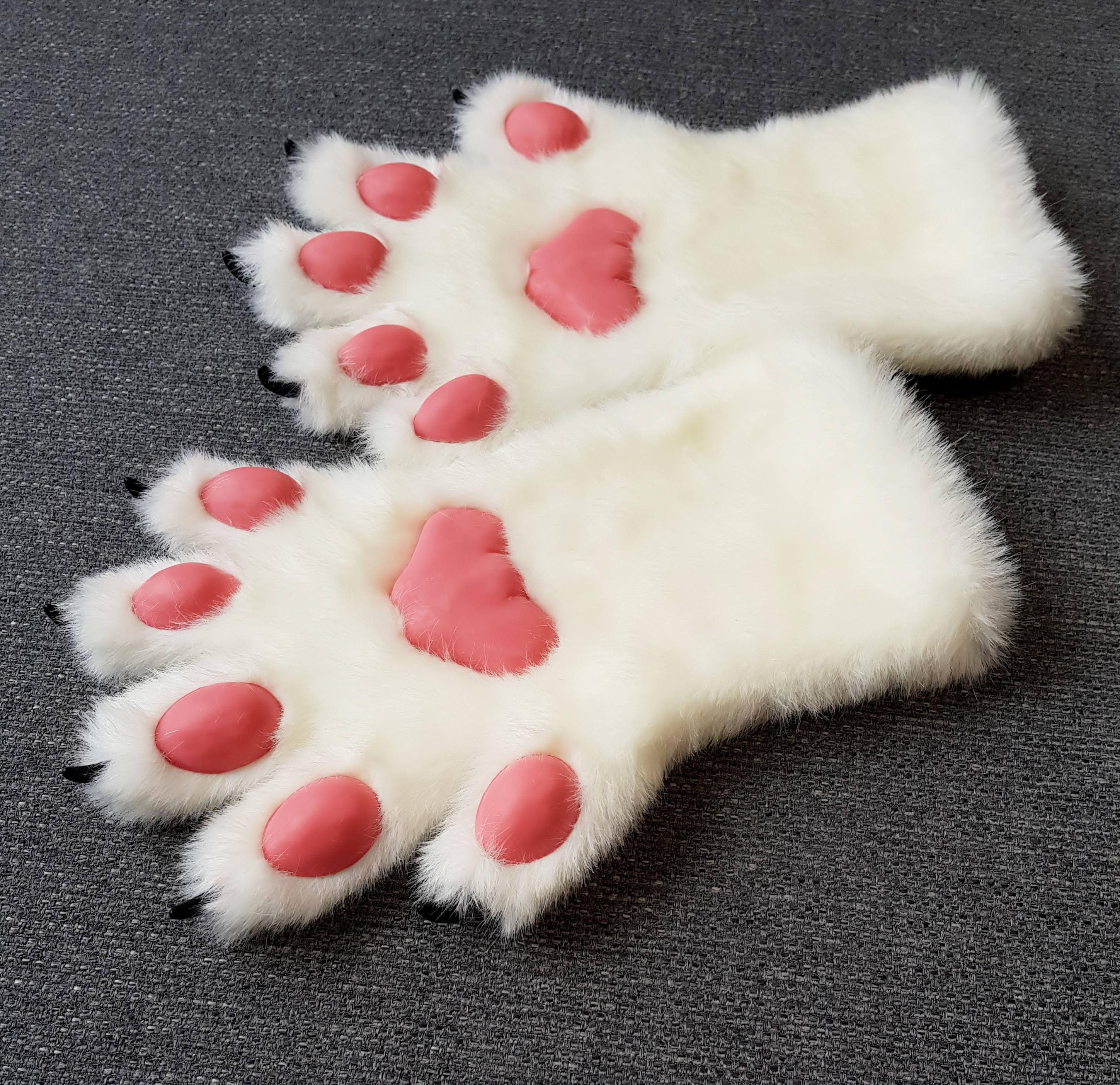 Fursuit paws gloves handpaws premade