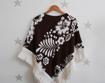 vintage poncho, vintage printed poncho, vintage 60s poncho.