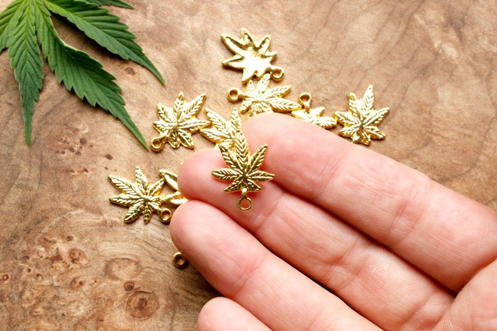 Sterling Silver Maple Leaf Charm - Jewelry Making DIY Crafting Charm Beads For Bracelets