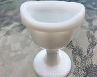 Vintage 10's "OPAL MILK GLASS" Eye Wash Cup