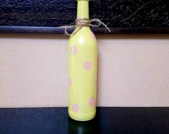 Easter Wine Bottle - Easter Decor - Spring Decor - Wine Bottle Decor - Wine Lovers Gift - Wine Gift - Wine Decor