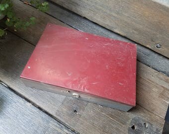 Vintage Red Cash Box, Metal Cash Box, Money Box, Lock Box, Bank Box, Craft Box, Bead Box, Lemonade Stand Cash Box