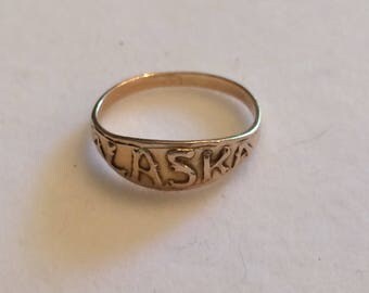 Vintage 10K Alaska Souvenir Ring, Size 2 Ring, Midi Ring, Child's Ring, Necklace Charm