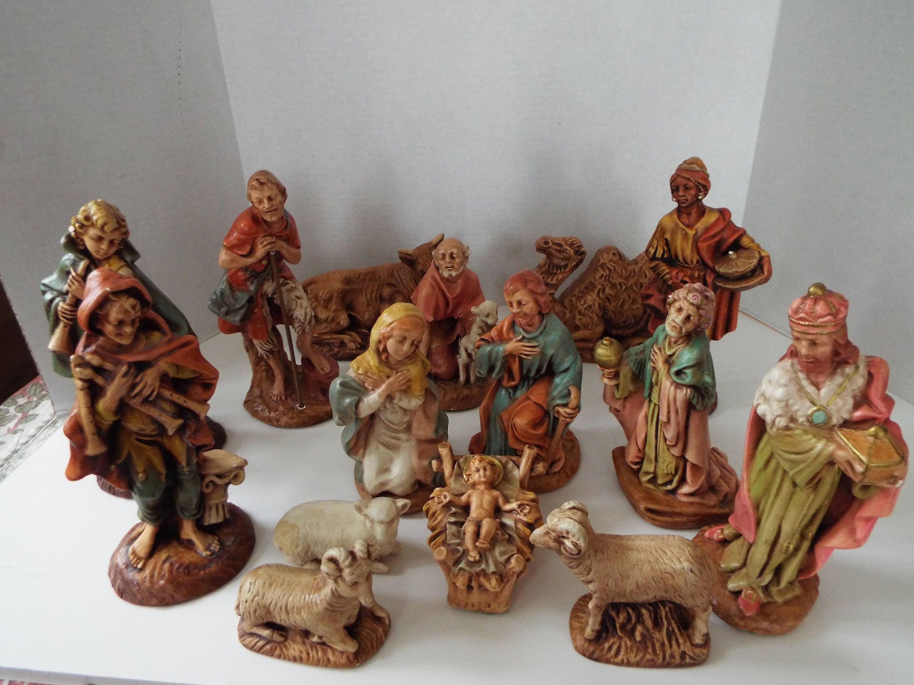 lot of 15 pieces LARGE 8 tall nativity set chalkware