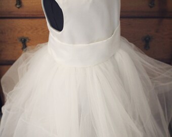 Custom White Flower Girl Dresses