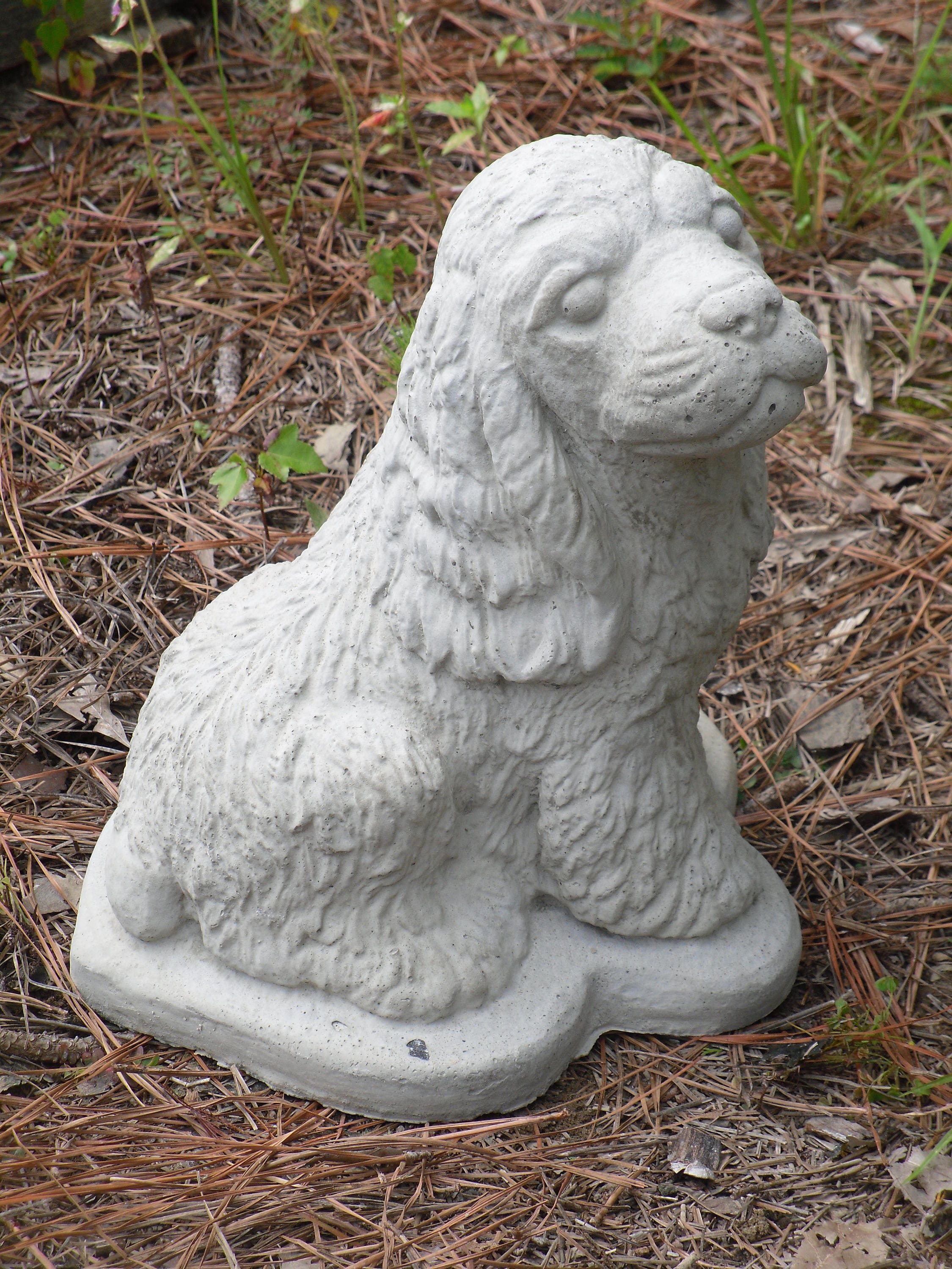 cocker spaniel concrete statue