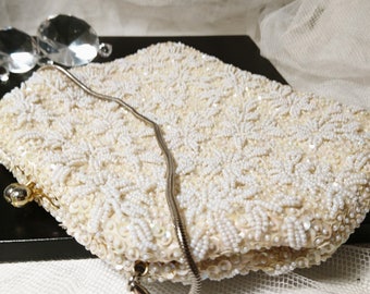 Pretty vintage 60's beaded evening purse, vintage beaded evening bag, beaded handbag, vintage handbag