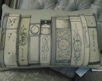 Voyage Decoration Cushion - Natural History Collection - Bibliotheca c170128 - 40cm x 60cm