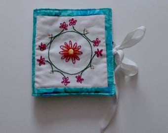 Embroidered Needle Case, Patchwork and Embroidered Needle Case, Needle Book, Needlecase, Patchwork Needle Case, Needle Case with Felt Pages