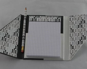 Wearing notebook refillable notebook in cardboard (diagonally)