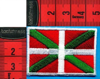 Coat basque flag fusible or sewing 4 x 3cm. Patch applique