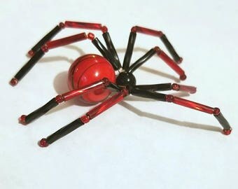 Glass beaded spider figurine - black and red