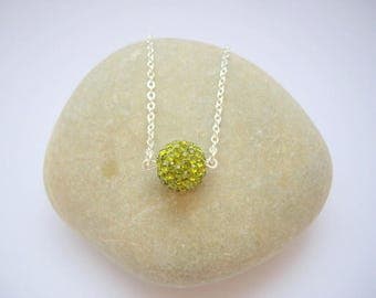 Women in Korean green rhinestone necklace