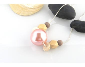 Light pink short necklace, "samba" collection