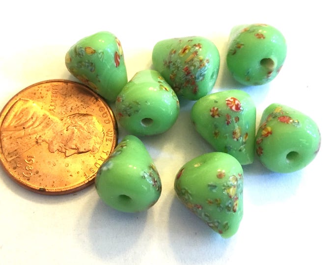 SALE 30% off Vintage Japanese beads (6)) millefiori flowers glass lampwork green lime handmade 12mm (6)