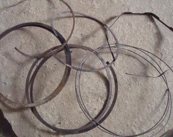 Rusty Metal Circle Shaped Pieces Round Piston Rings Found Objects for Assemblage Altered Art - Industrial Salvage