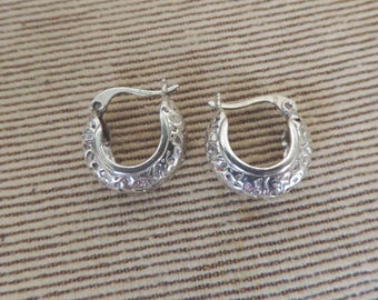 Vintage Sterling Silver Hoops Earrings