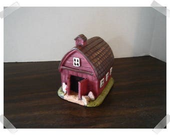 Old-Fashioned Red Barn/ Resin /Single /Minis/Supplies*