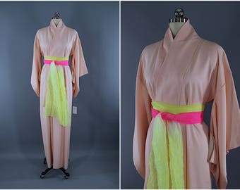 1960s Vintage Silk Kimono Robe / Wedding Dressing Gown Lingerie / Downton Abbey Art Deco / Pale Pink Peach