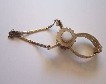 vintage glove clip - goldtone, glove keeper