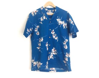 Vintage Malihini Hawaii Budweiser Hawaiian Shirt // Bud King of Beers Malihini Hawaii Shirt