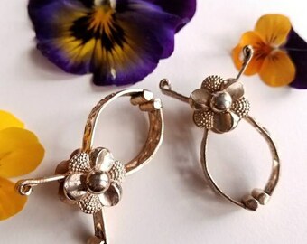Vintage glove clips! Set of 2 Gold tone